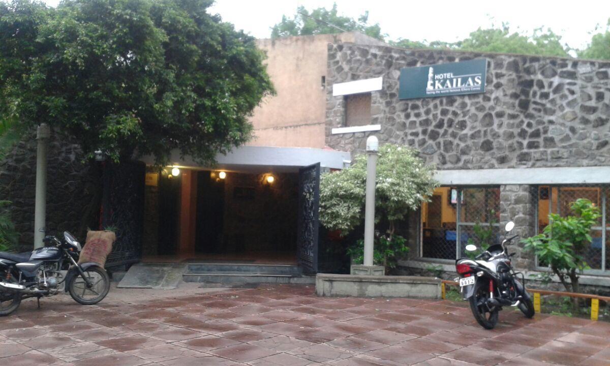 Hotel Kailas Ellora Esterno foto
